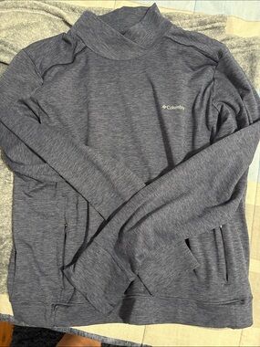 Women’s Columbia top